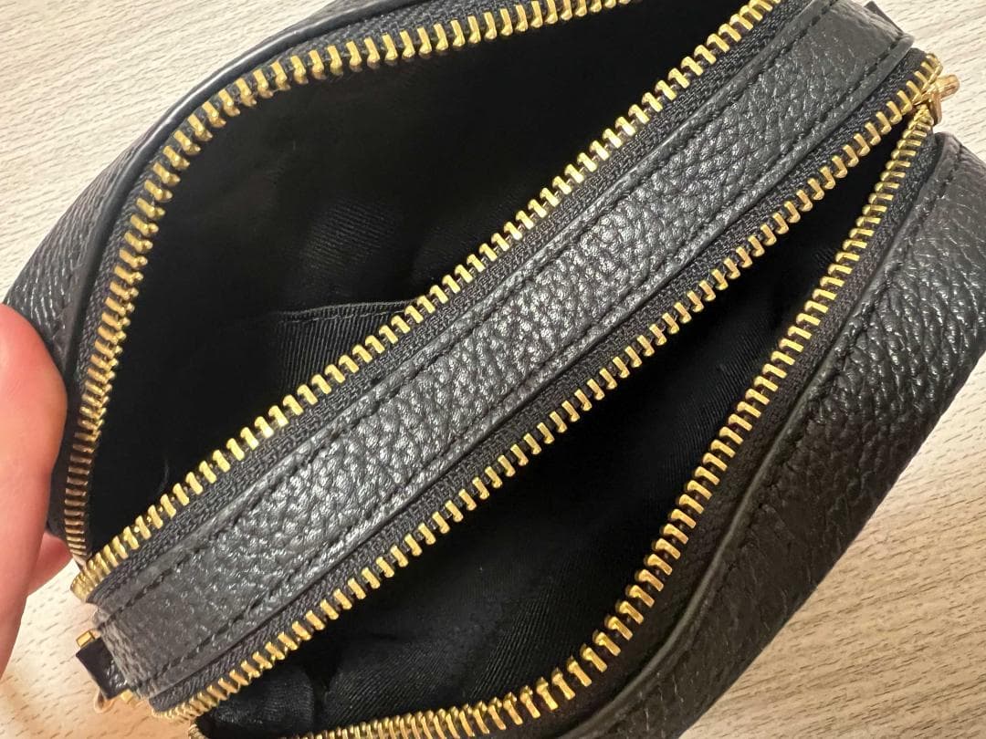 【トリーバーチ】黒 レザー ボディバッグ