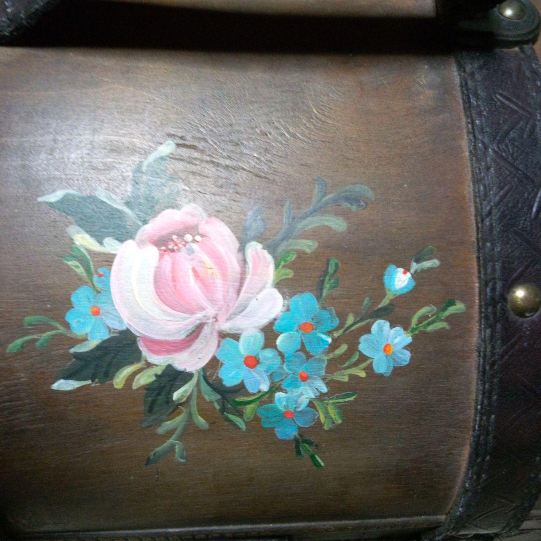 昭和レトロ　大型トランク型　収納木箱　花絵柄　インテリア