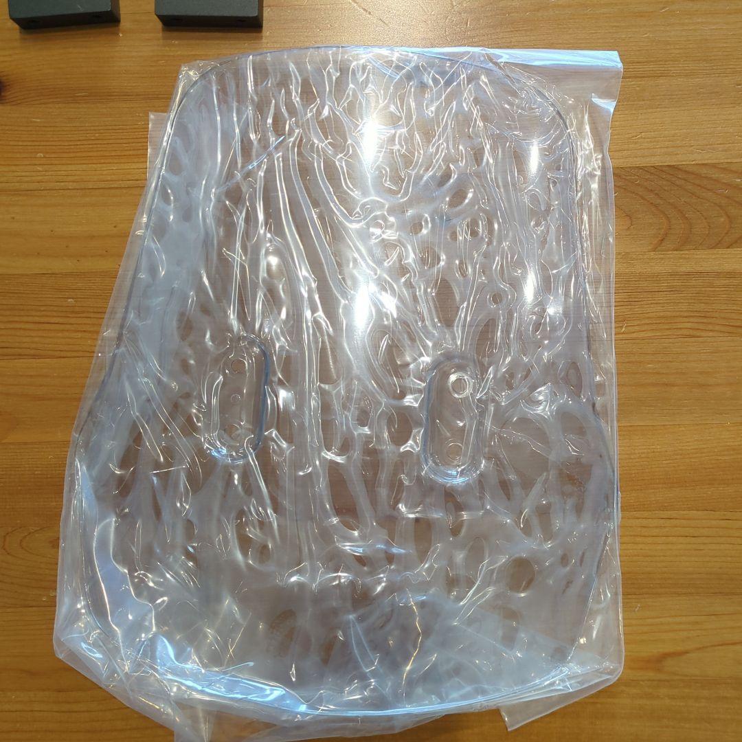 ZETA RACING　アドベンチャーウインドシールド　ライトスモーク