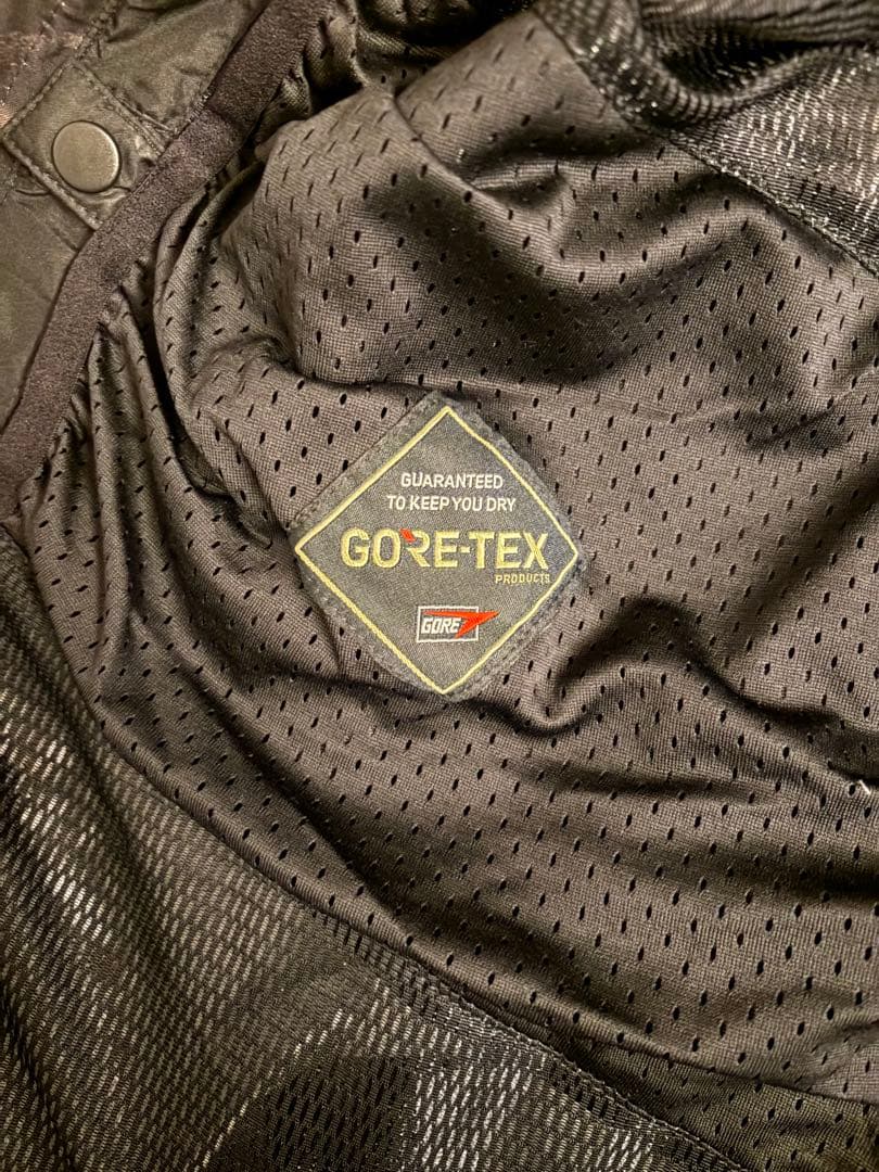 VOLCOM GORE-TEX カモフラージュジャケット