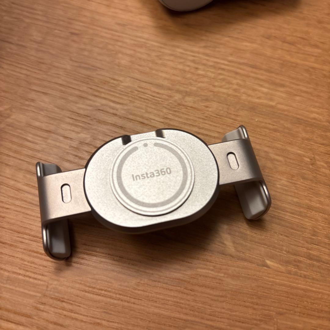 Insta360 Flow スマホ　ジンバル