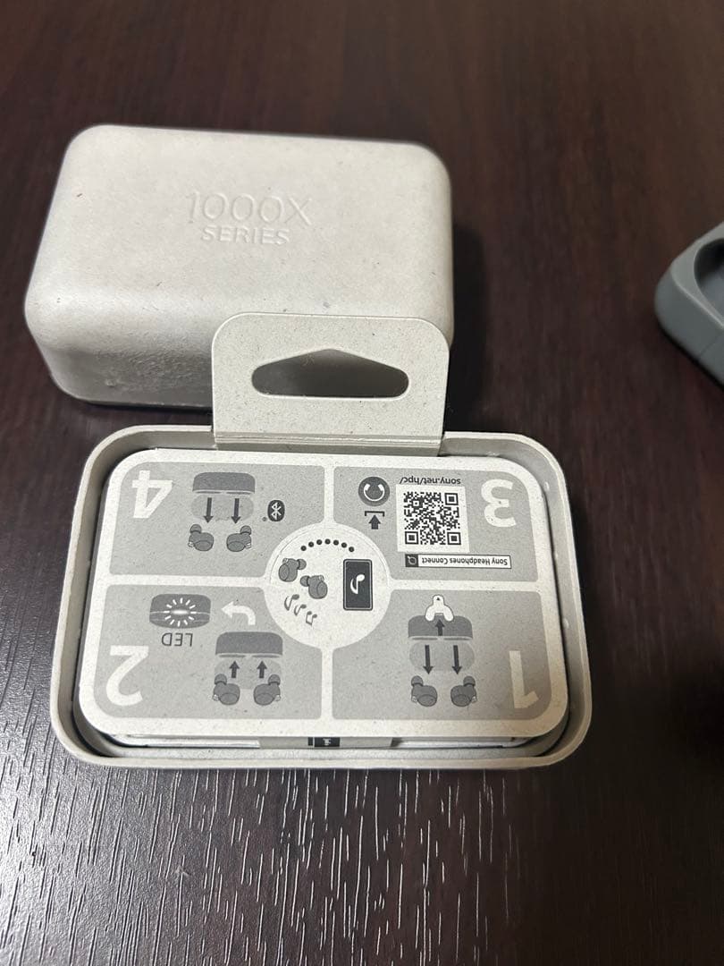 SONY WF-1000XM4 Switchケース付き