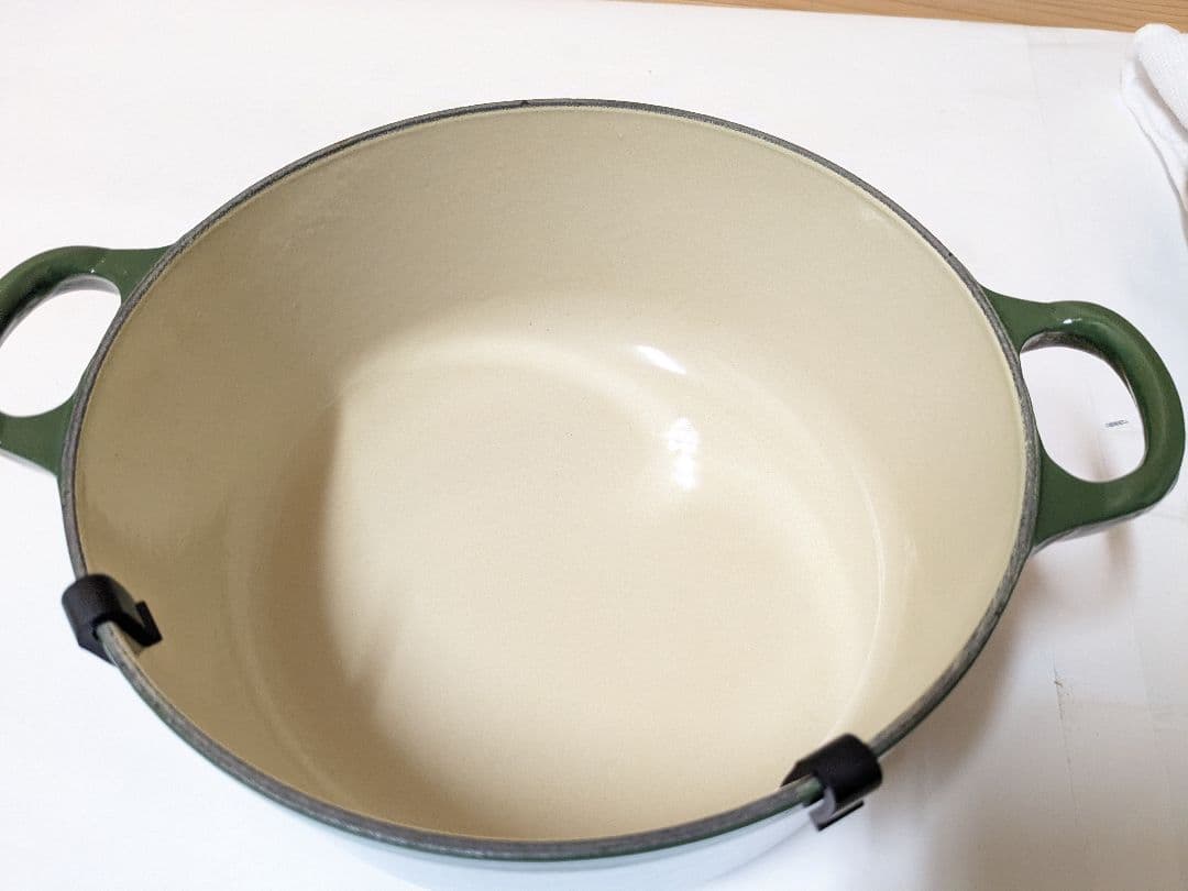 Le Creuset ル・クルーゼ 20cm　モスグリーン　両手鍋