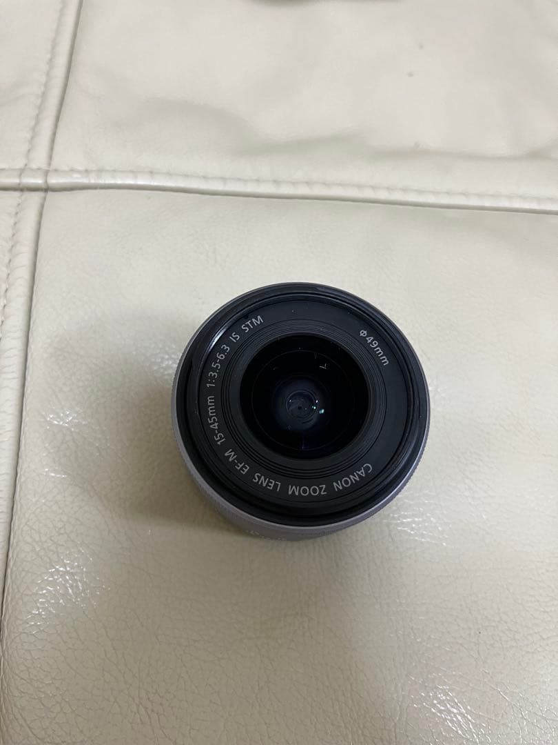 Canon EOS M100 ホワイト レンズ2本・カメラカバー付き