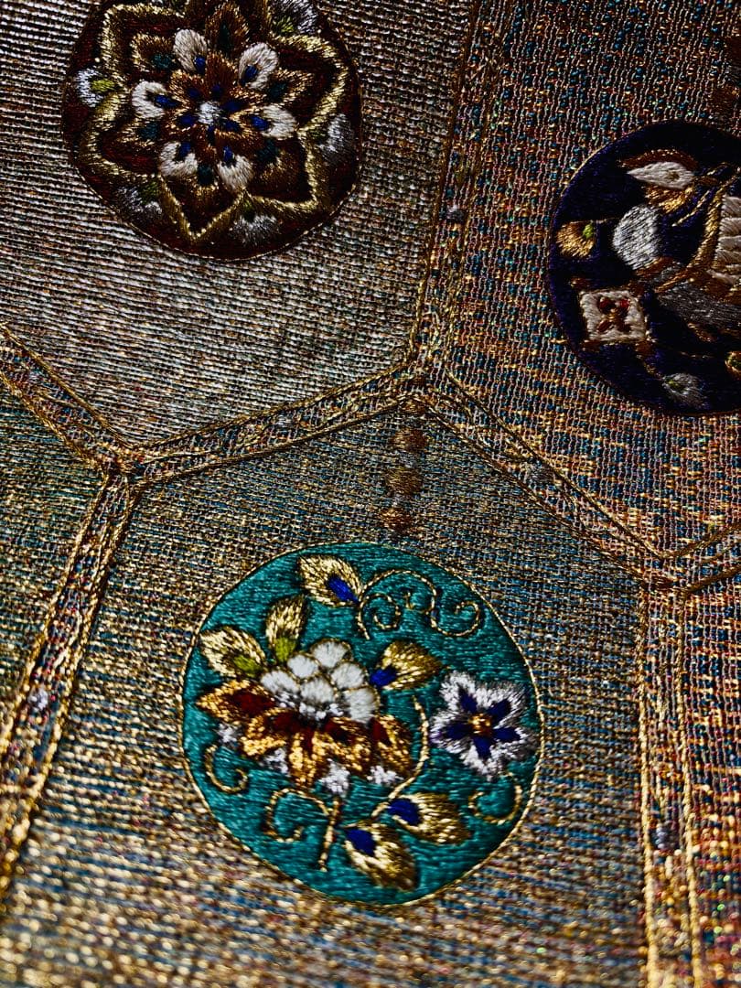 【超美品】袋帯 細かな蘇州刺繍 キラキラ 六通 宝相華 鳥花