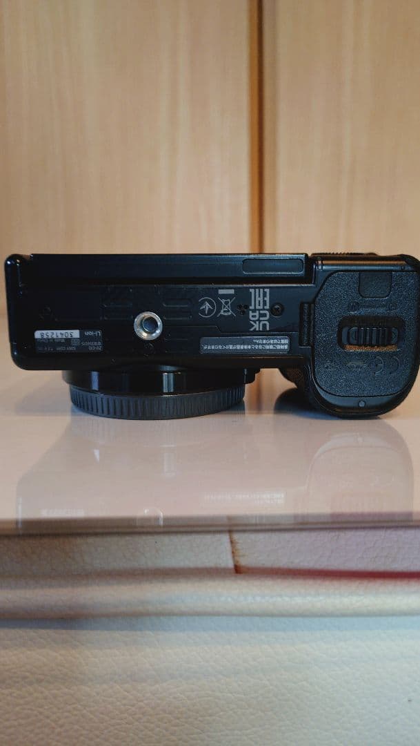 SONY ZV-E10 レンズキット＆バッテリー7個【ケース付き＆週末限定値下】