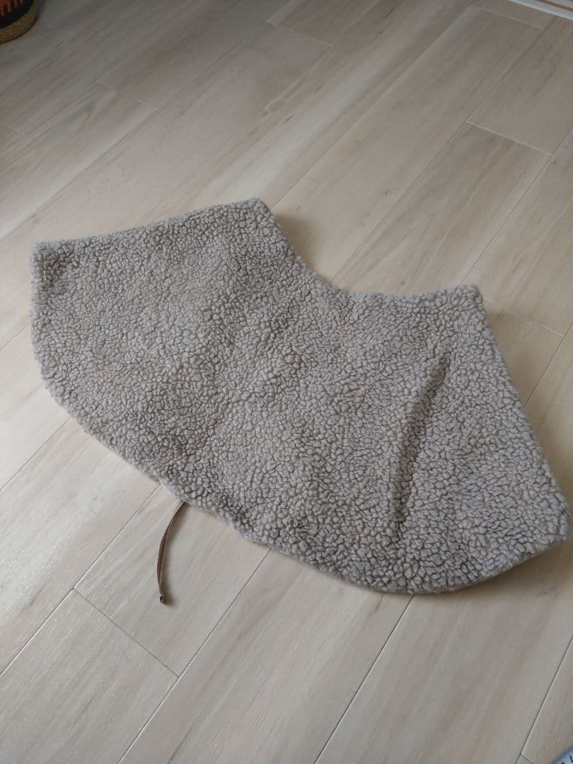 nest Robe ベージュ ウールボアケープ