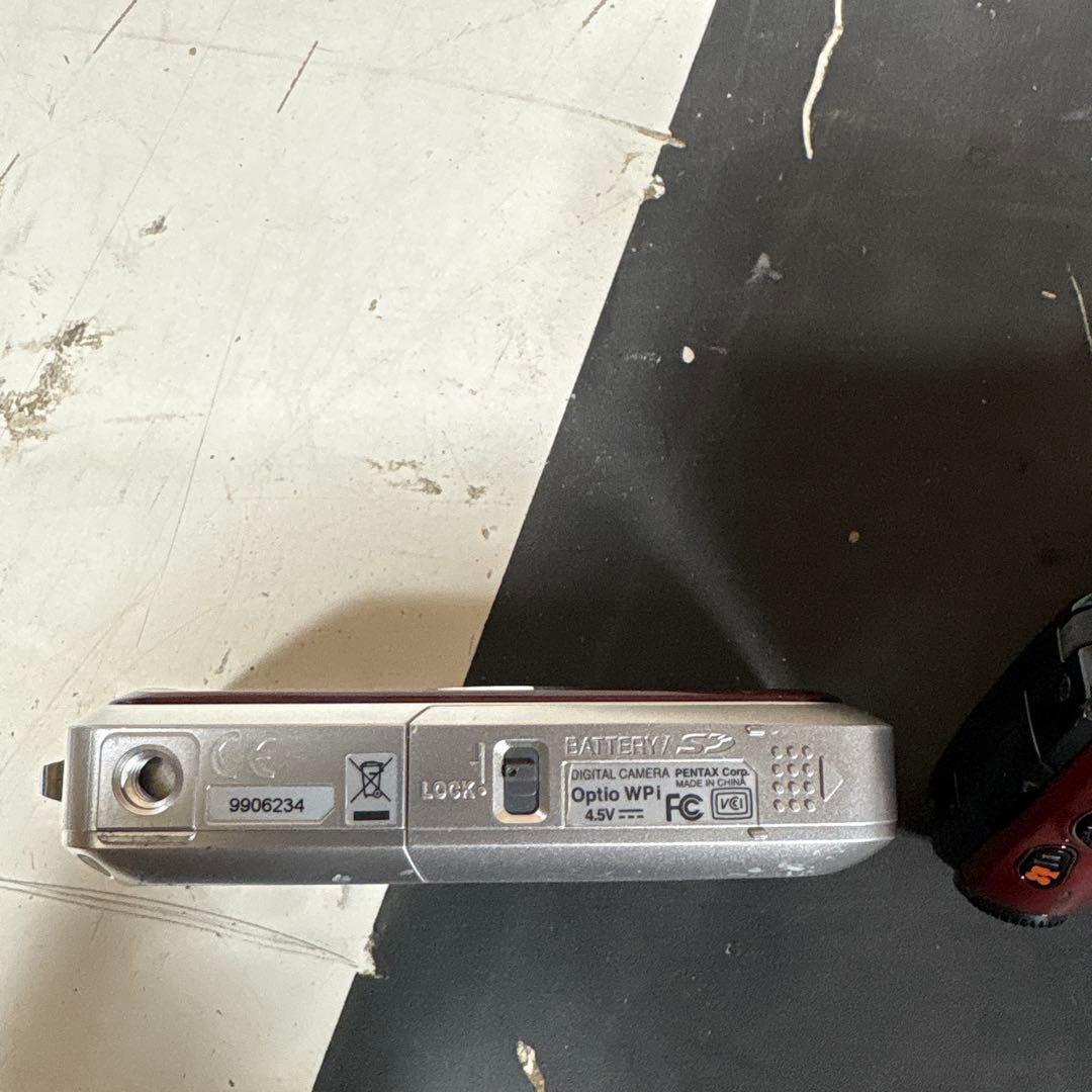 コンパクトデジタルカメラ　2個