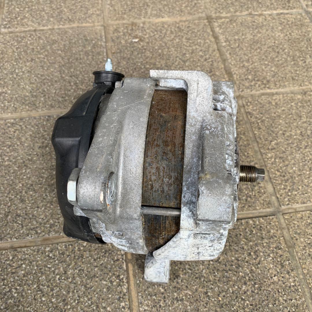 2AZ オルタネーター　エスティマ　アルファード　ベルファイア　　トヨタ純正品