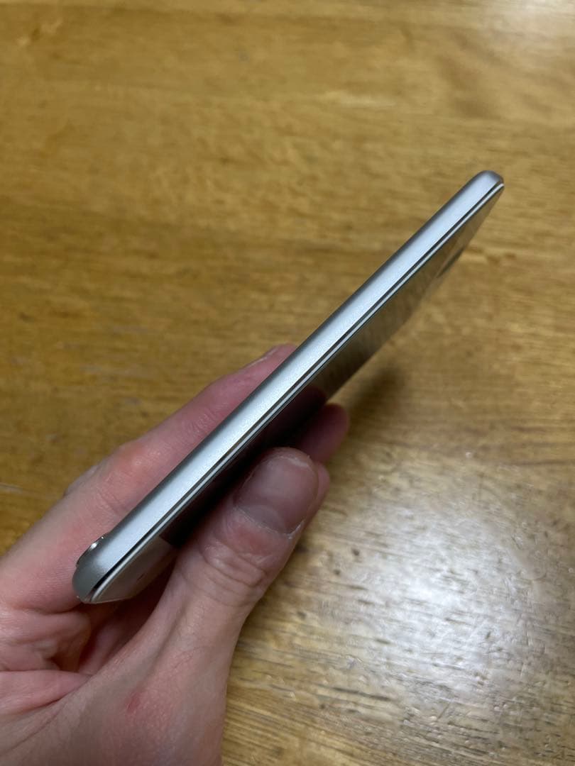 iPod touch (第7世代) シルバー 箱無し