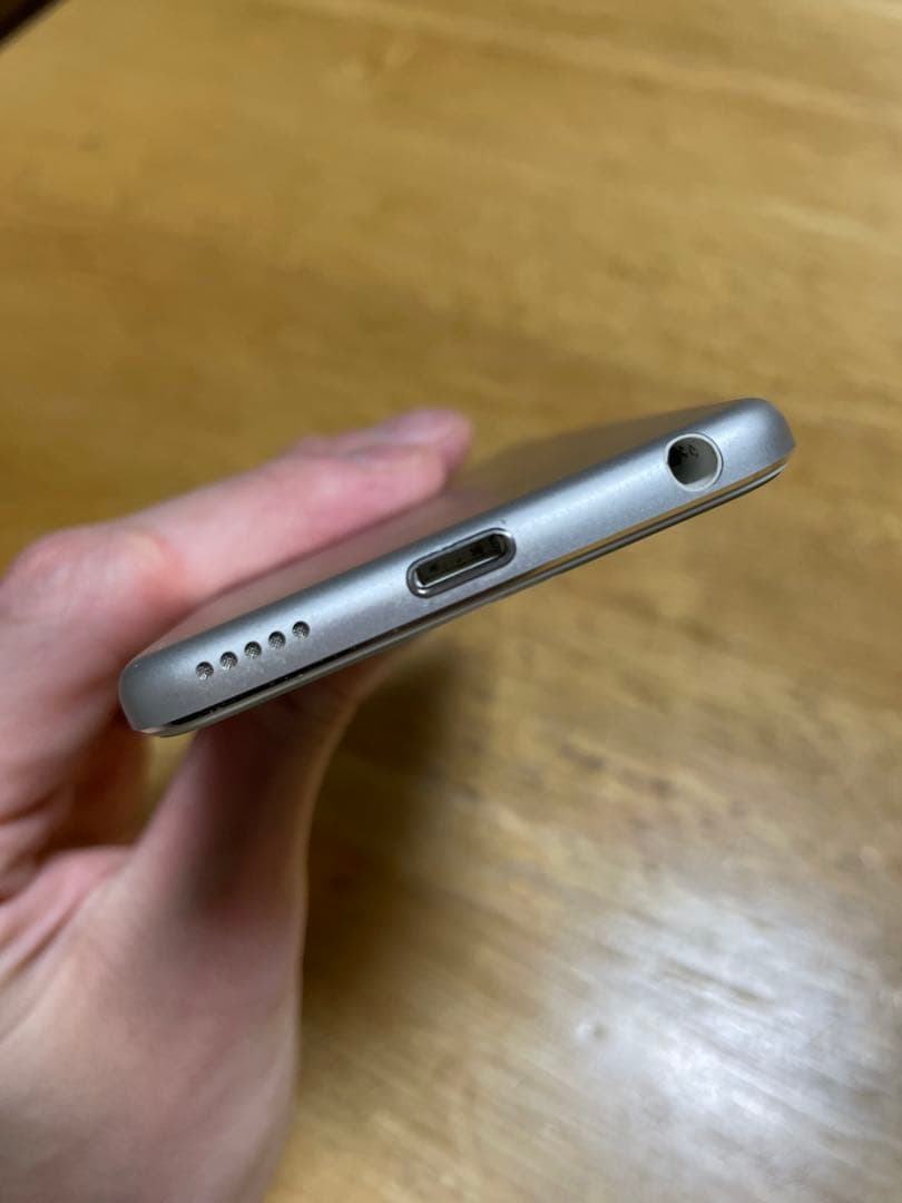 iPod touch (第7世代) シルバー 箱無し