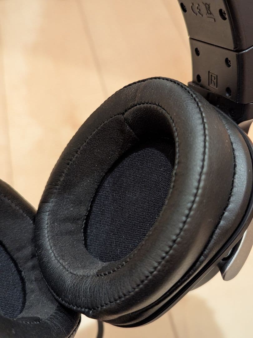 ヘッドホン YAMAHA HPH-MT8