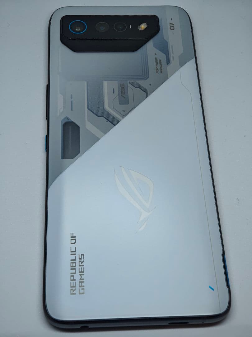 【年末限定値下げ】ROG Phone 7 16GB/512GB ホワイト