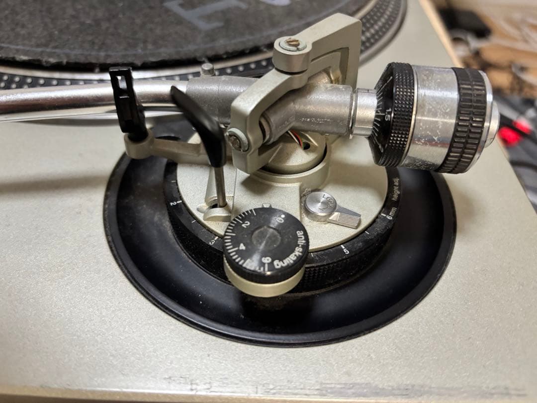 Technics テクニックス　SL-1200MK5