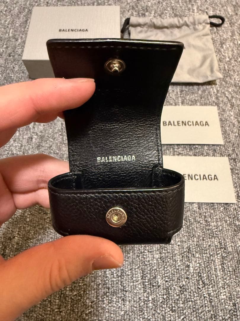 BALENCIAGA AirPods proケース