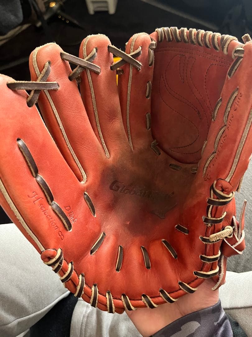 グローブ使用期間1ヶ月 ほぼ新品 欠陥なし