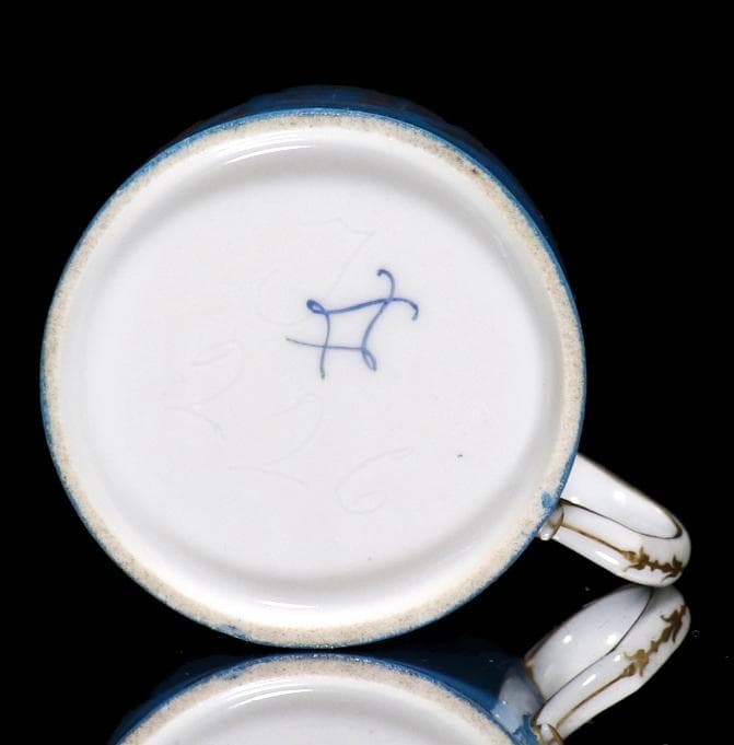 アンティーク・セーブル 金彩花柄女性文 カップ&ソーサー ポートレート 肖像画