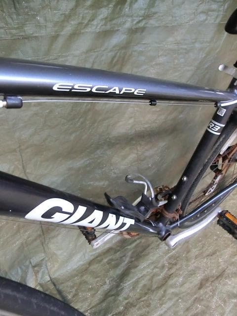 42：GIANT ESCAPE クロスバイク　ジャンク　引取限定：埼玉県所沢市