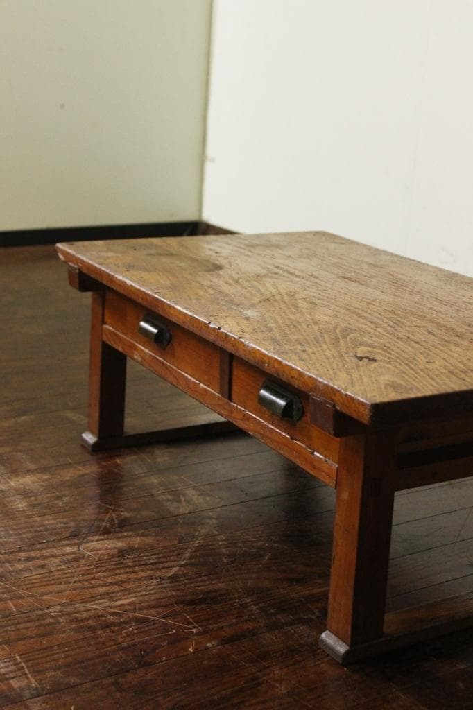 古い使い込まれた風合いが良い文机！古家具/古道具/テレビ台/帳場机/ローボード