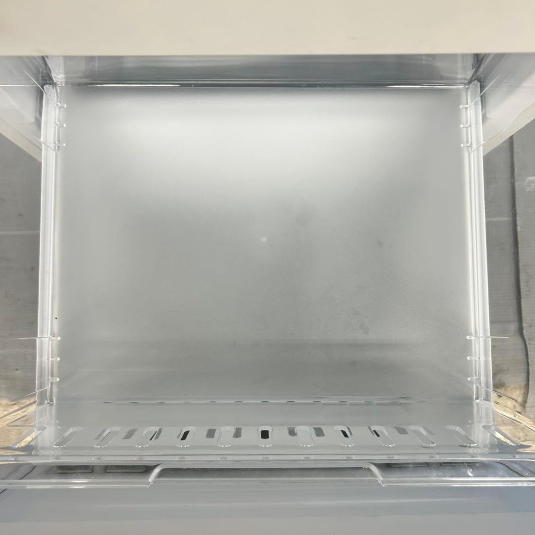 536極美品　マッドデザイン　冷蔵庫　大きめ　200L弱　大人気モデル　ホワイト