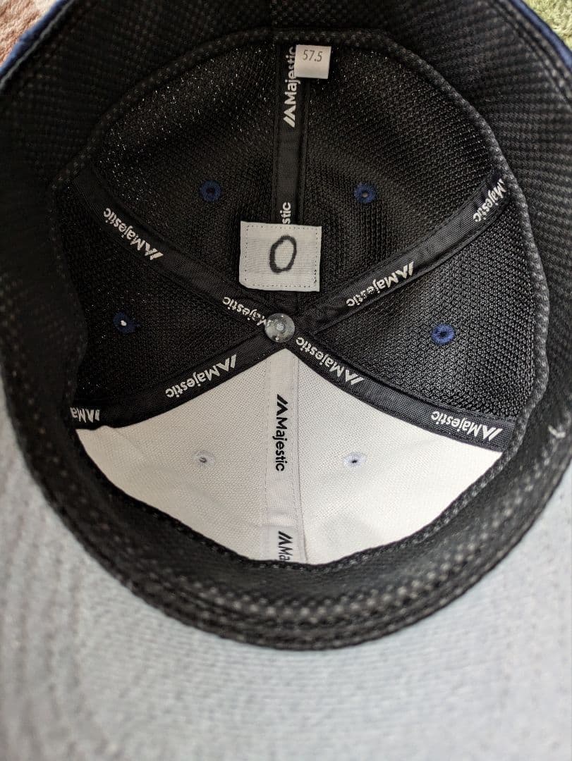 東京ヤクルトスワローズ。 並木選手実使用キャップ。