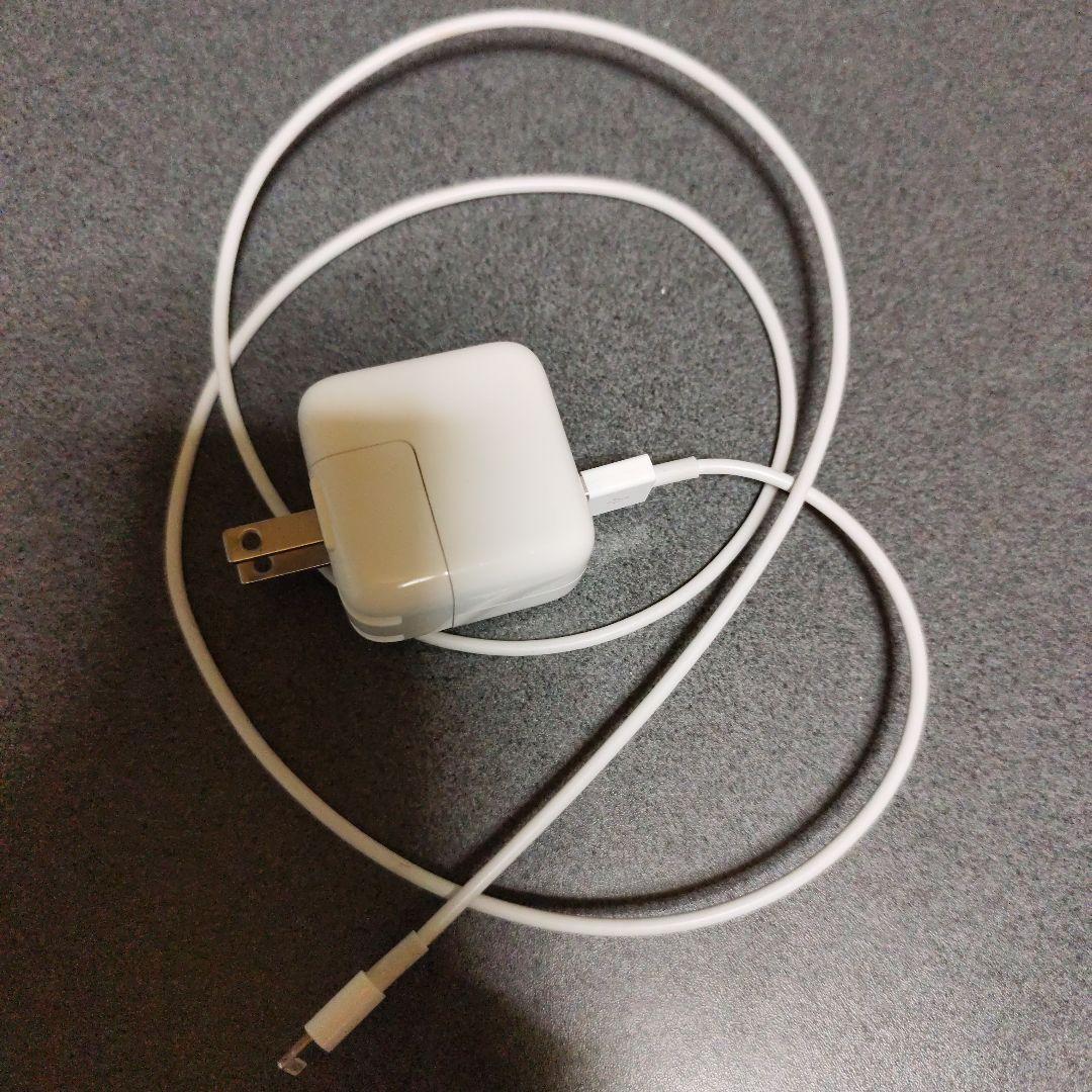 iPad 第6世代 9.7インチ WiFiモデル 32GB シルバー