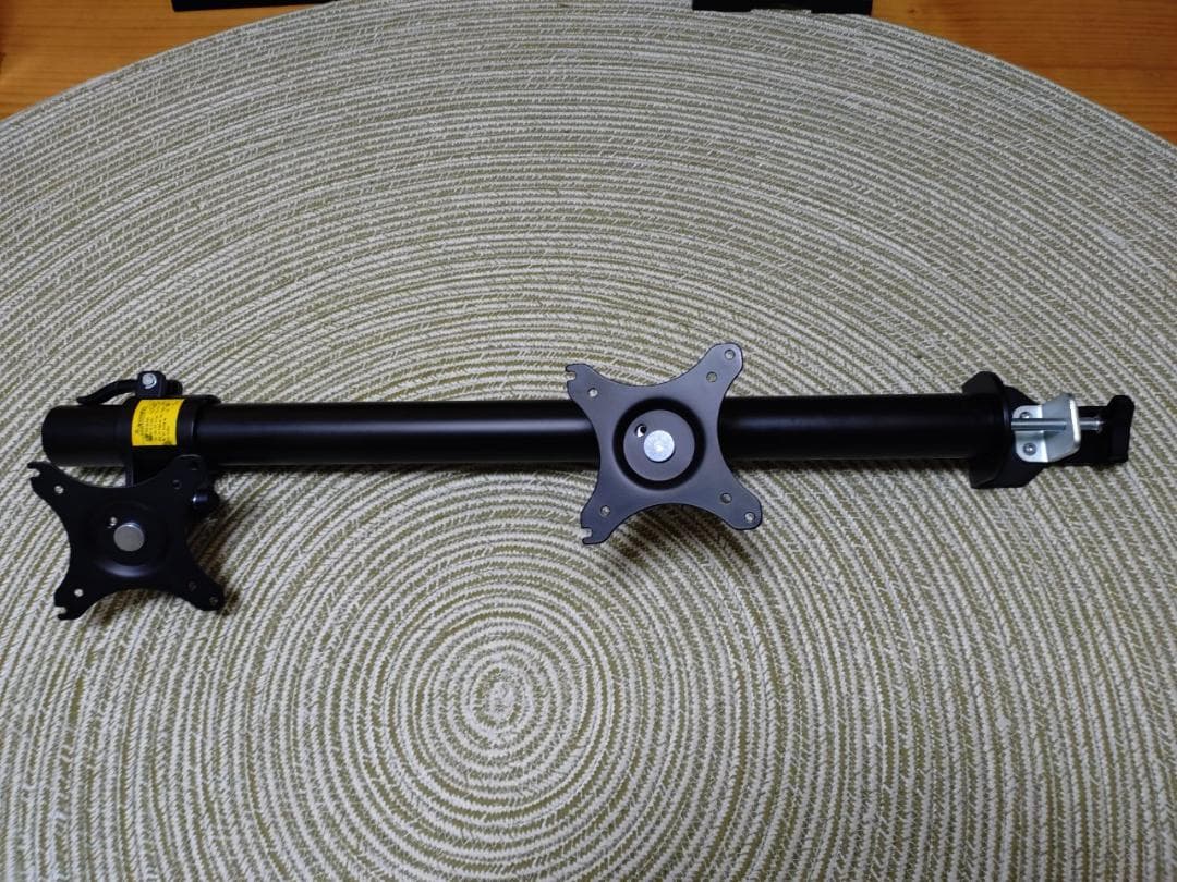 PCモニターKH240V(IODATA) x ２台 + 上下配置モニターアーム