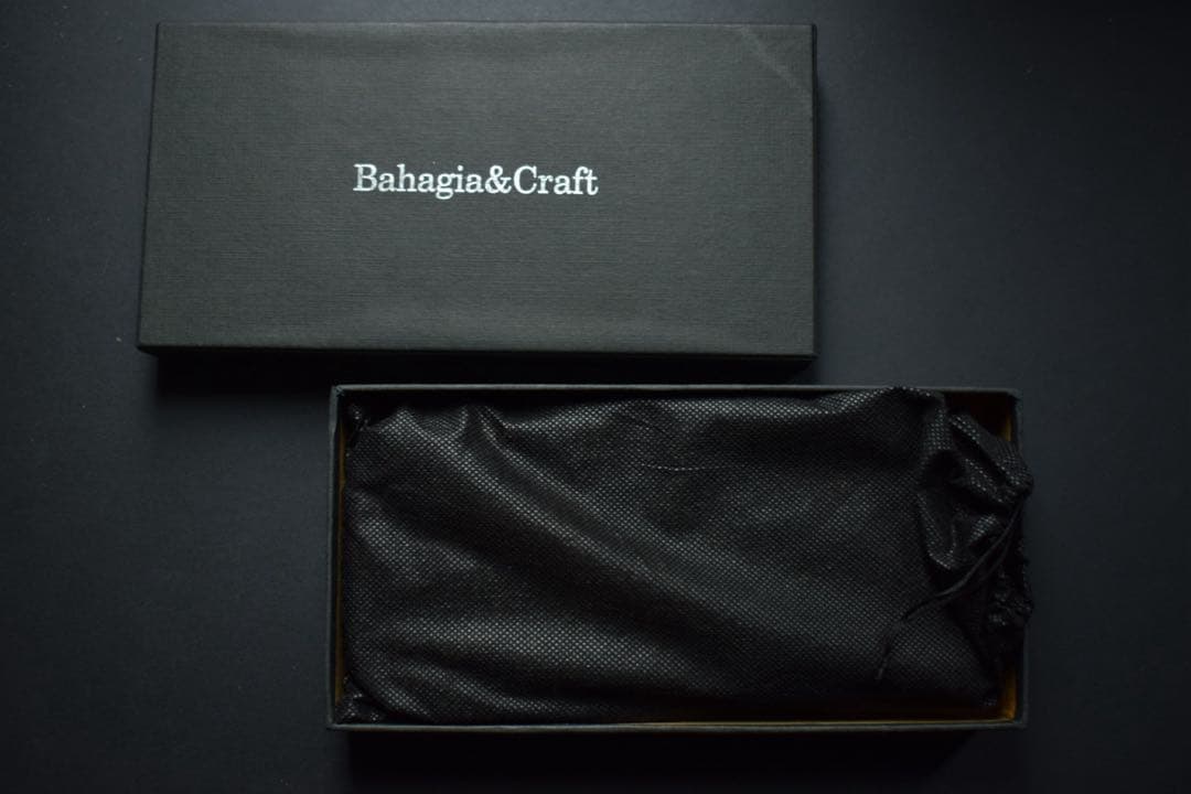 バハギア ラウンドジップ型 ペンケース クレイジーホース革 ブラウン