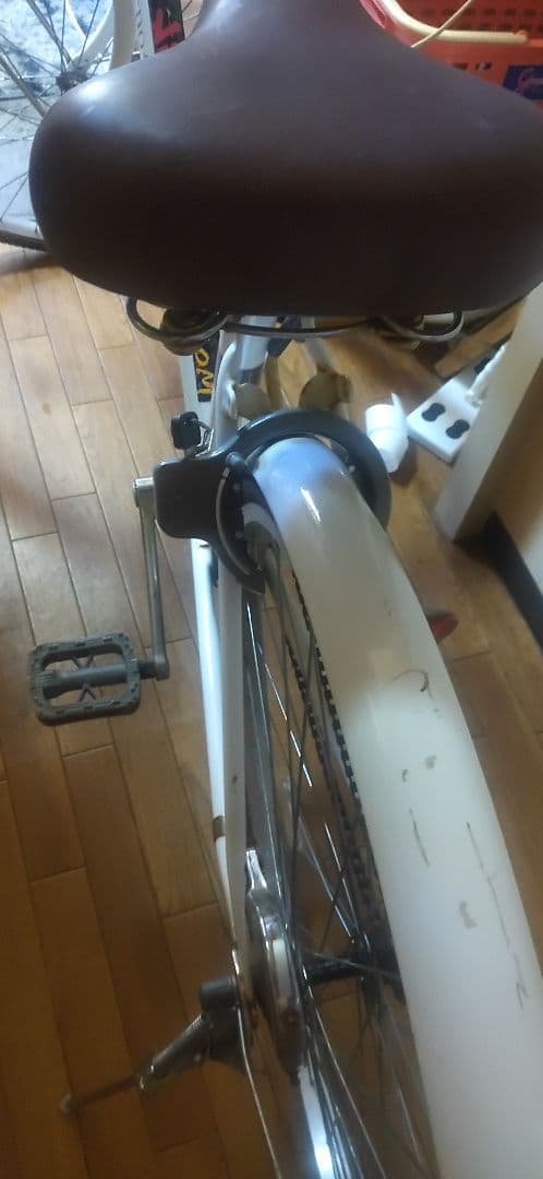 【札幌市内に引き取り限定】シティサイクル 27インチ ホワイト