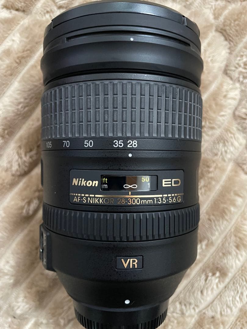 ニコンAF-S NIKKOR 28-300mm f/3.5-5.6G ED VR