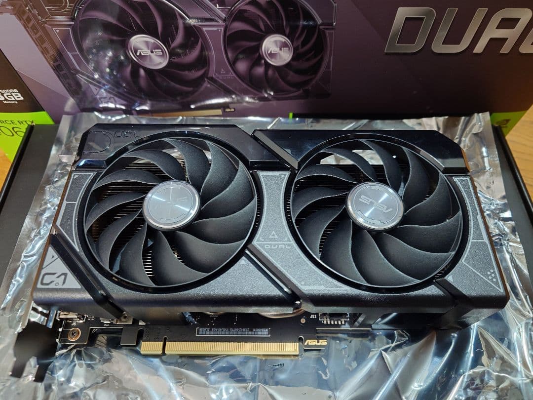 グラフィックボード・グラボ・ビデオカード ASUS GeForce RTX 4060 Ti OC Edition