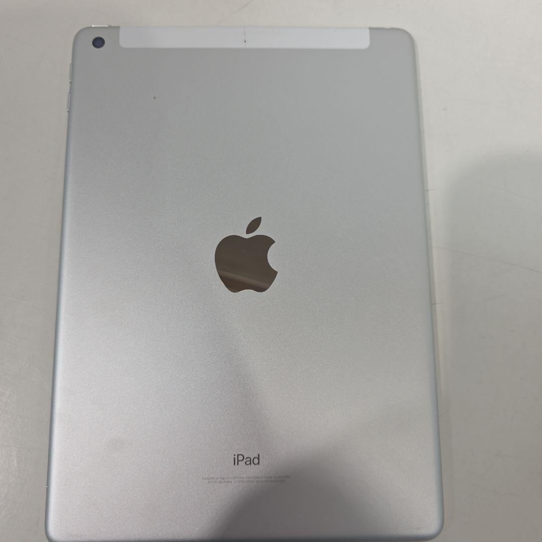Apple iPad シルバー 本体6世代32GB 箱なし、本体のみ