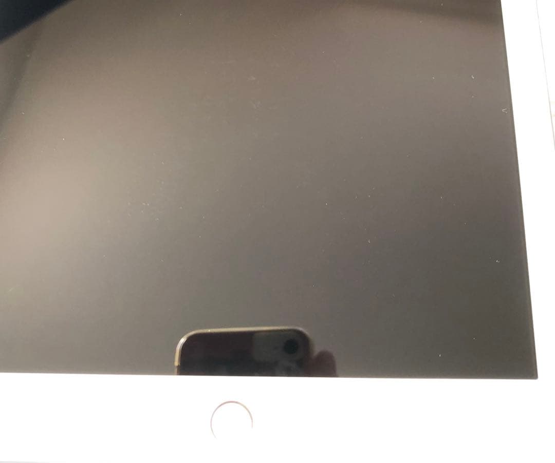 【完動品】iPad 第6世代 32GB SIMフリー【すぐ発送】