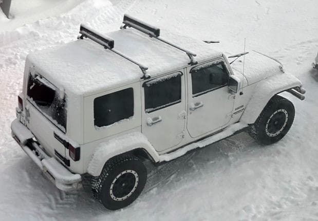 JEEPラングラーJK THULEベース+スノーパック7325セット