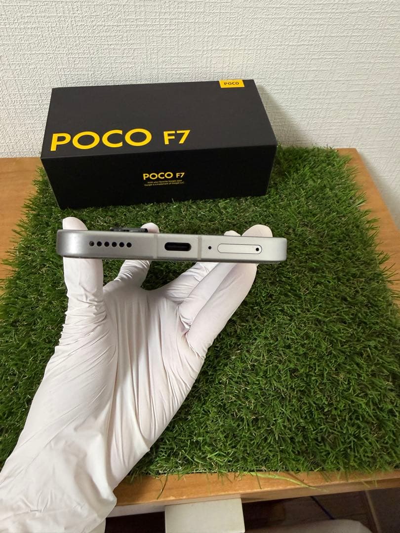 超美品　Xiaomi POCO F7 12GB+256GB 付属品完備