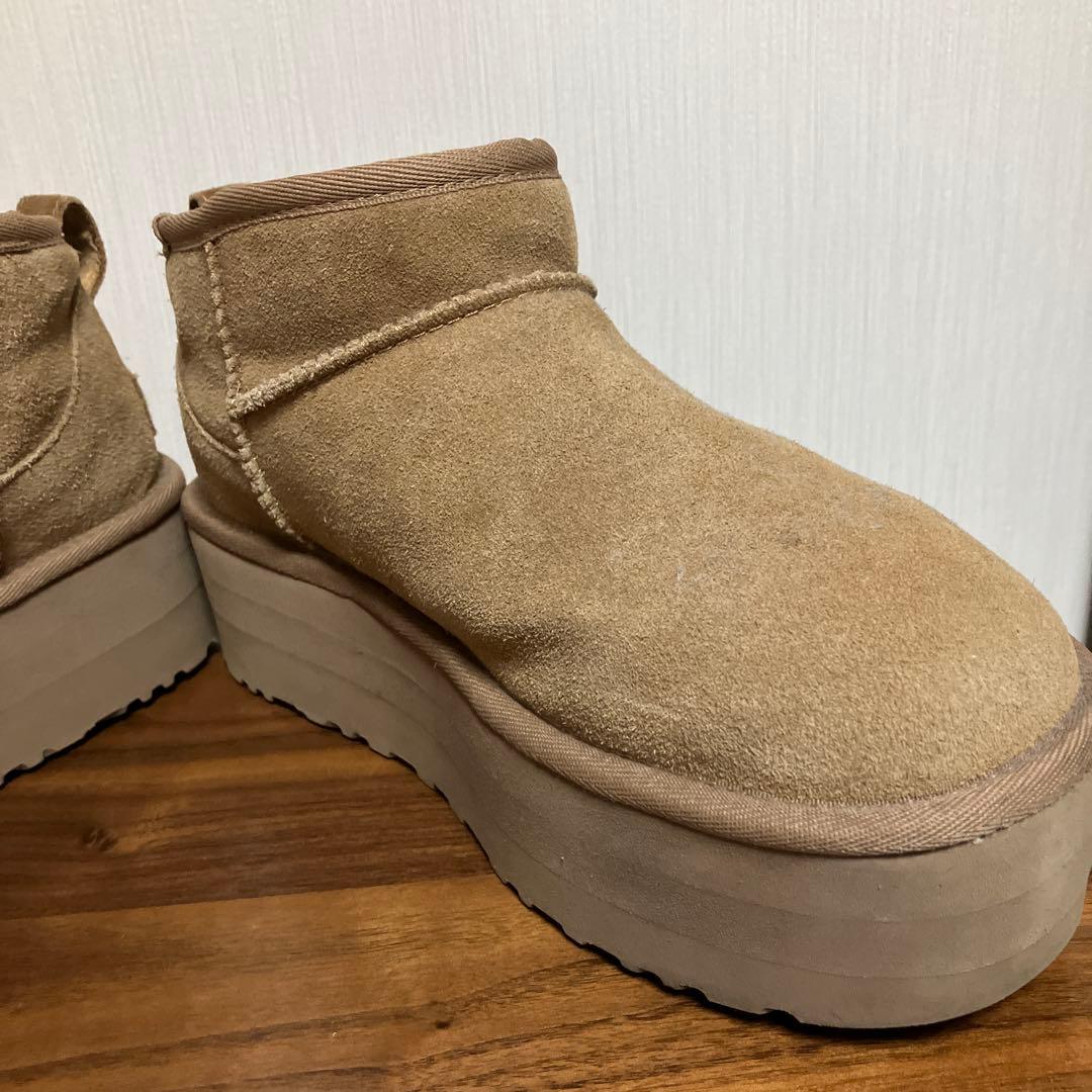 UGG クラシックウルトラミニプラットフォーム　厚底ブーツ　24cm