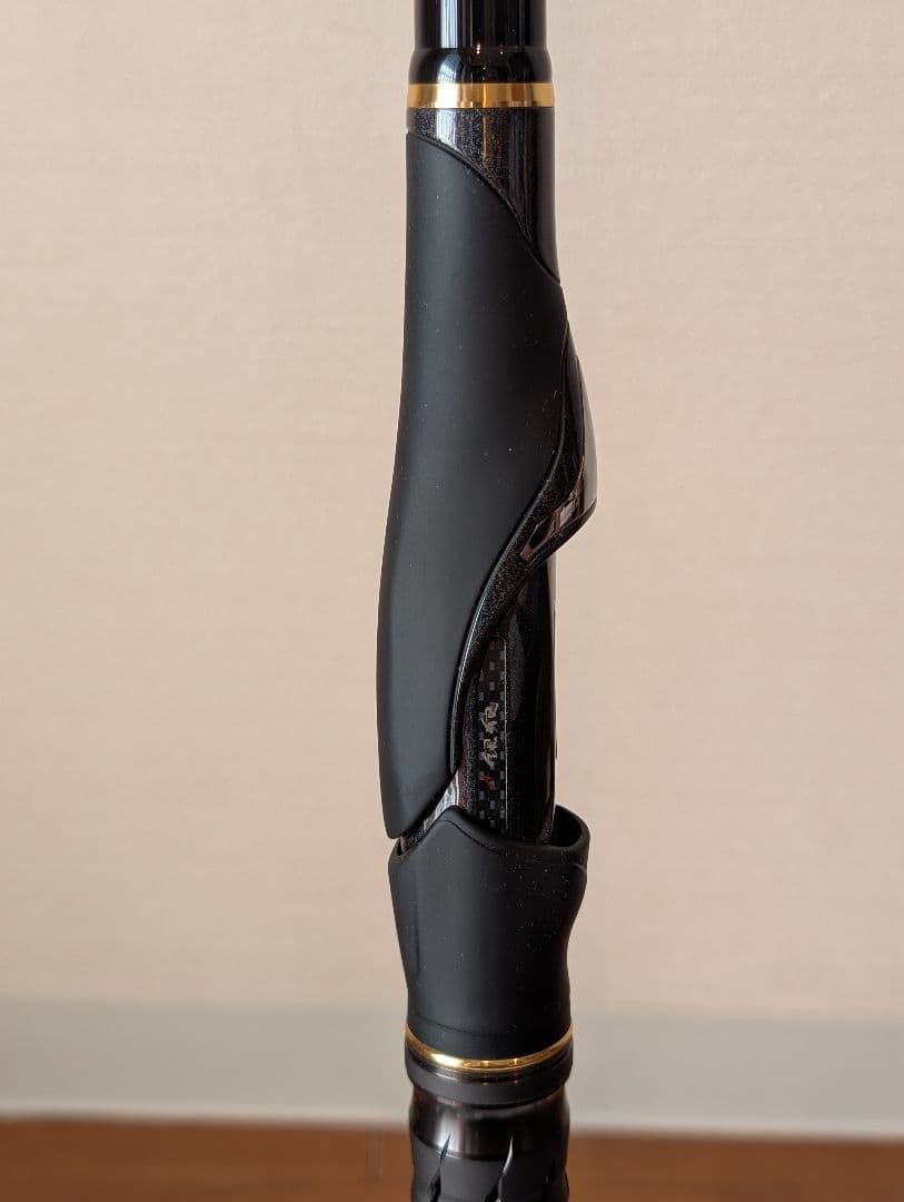 【極美品】ダイワ 銀狼唯牙 AGS BIGONE 53-Q