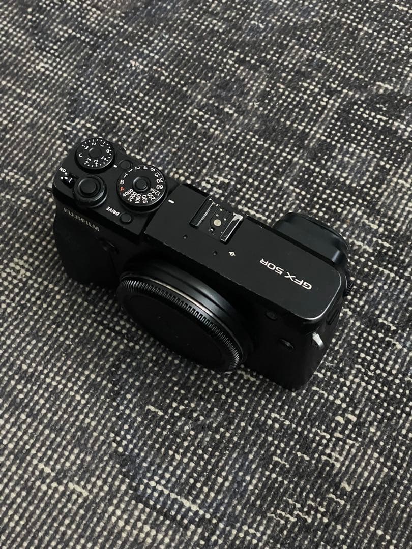 FUJIFILM GFX 50R 富士フイルム ミラーレスカメラ 中判