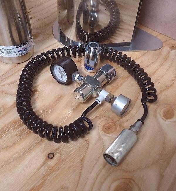 中古品エスプーマ充填機ディスペンサー容器2個ガス圧力調整器ボンベスタンドSET