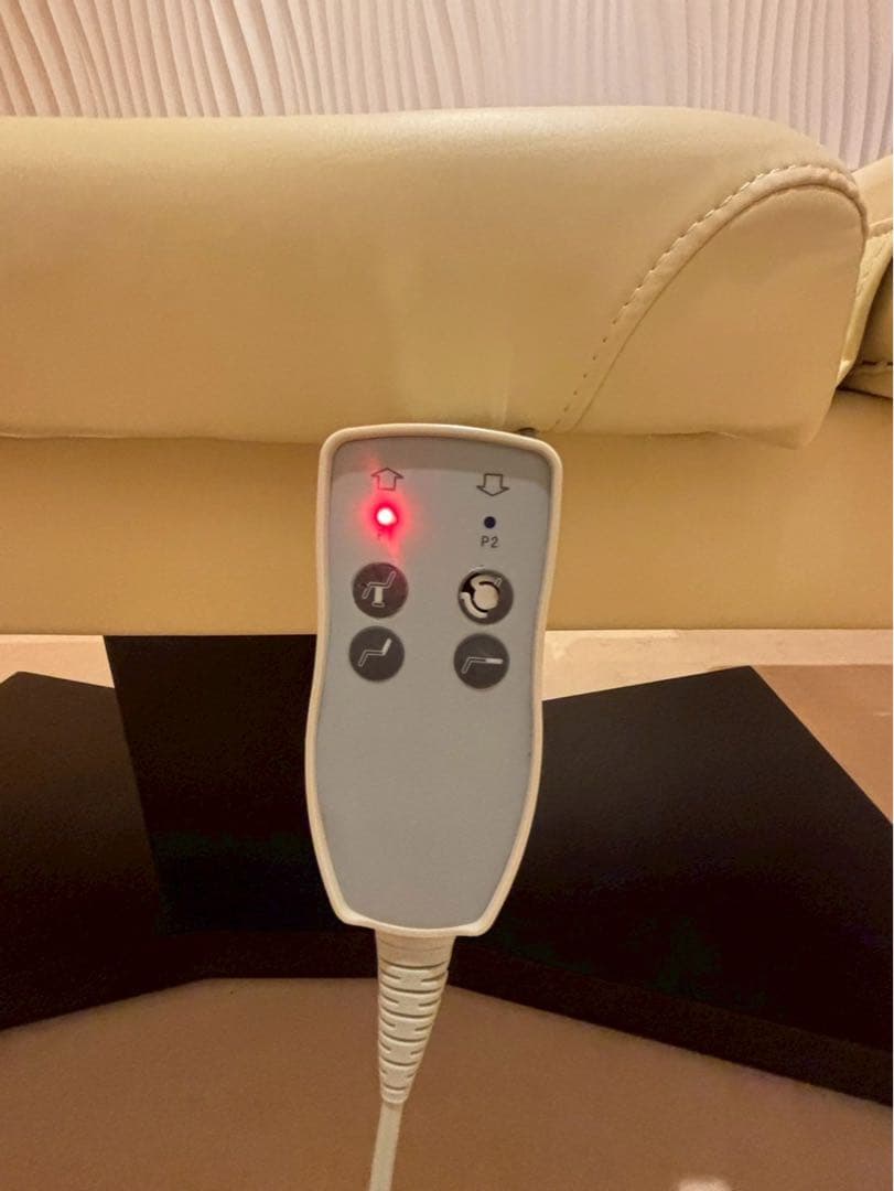 【美品】電動エステベッド ジラフィー FV-711