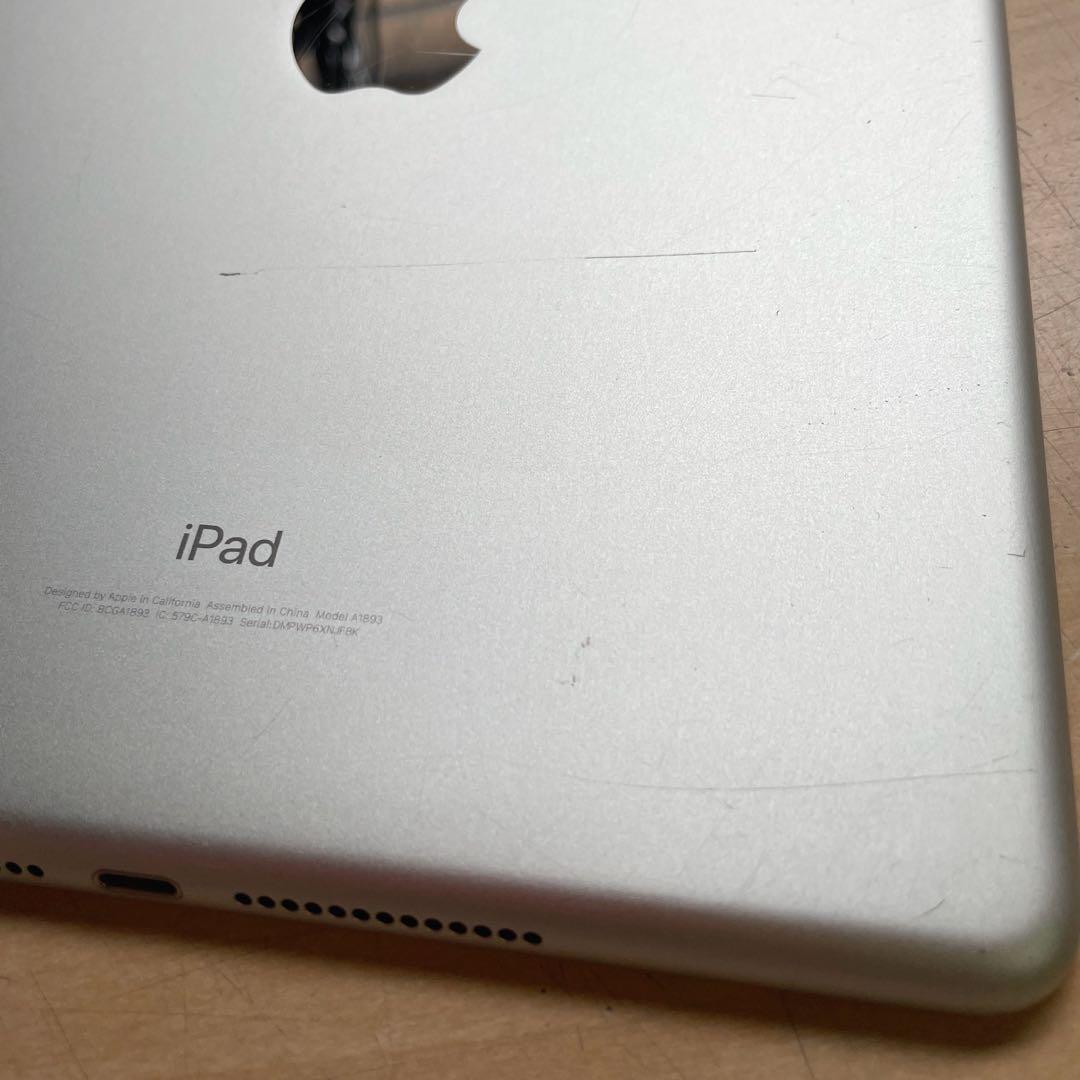 iPad 第6世代　A1893　Wi-Fiモデル　シルバー　32GB #2