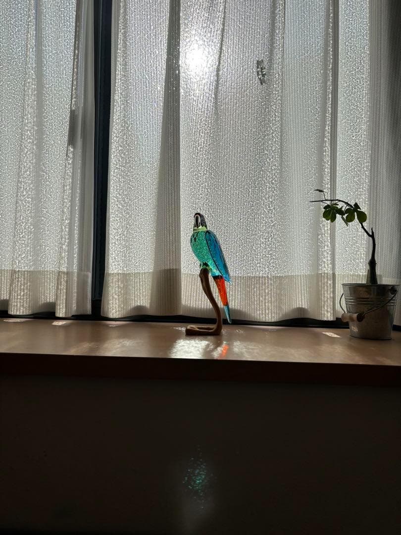 スワロフスキー コンゴウインコ 鳥 オウム