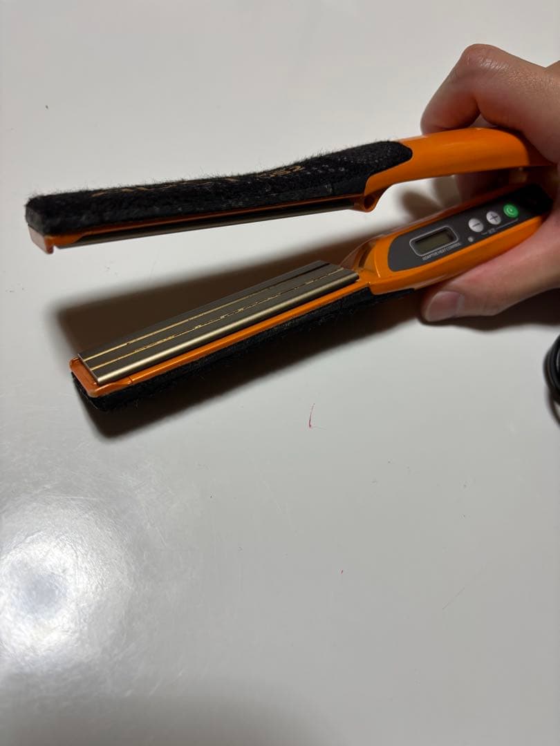 アドストADST D2 ヘアアイロン