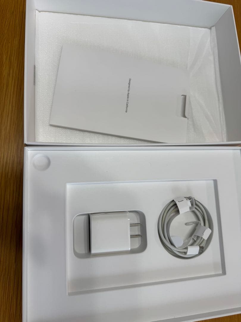 iPad Air（第4世代）　64GB スカイブルー　WiFiモデル