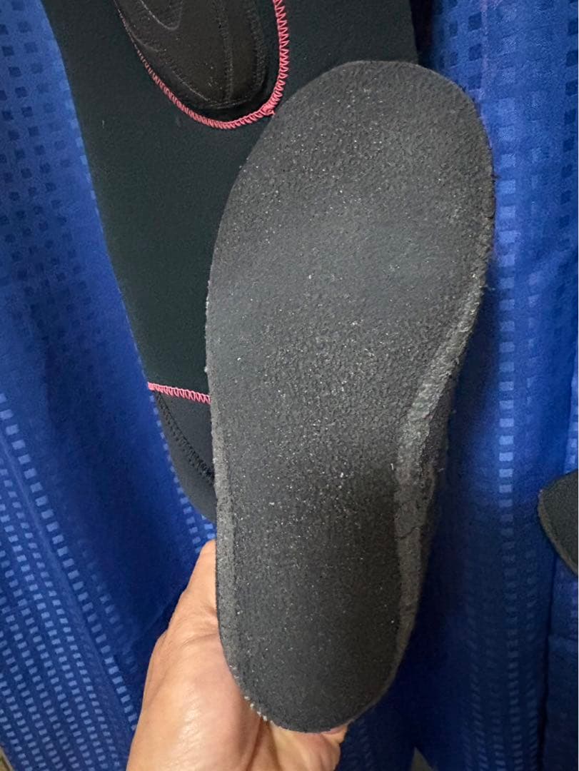 ビーウェットBEWET ドライスーツ レディース　スパイダー