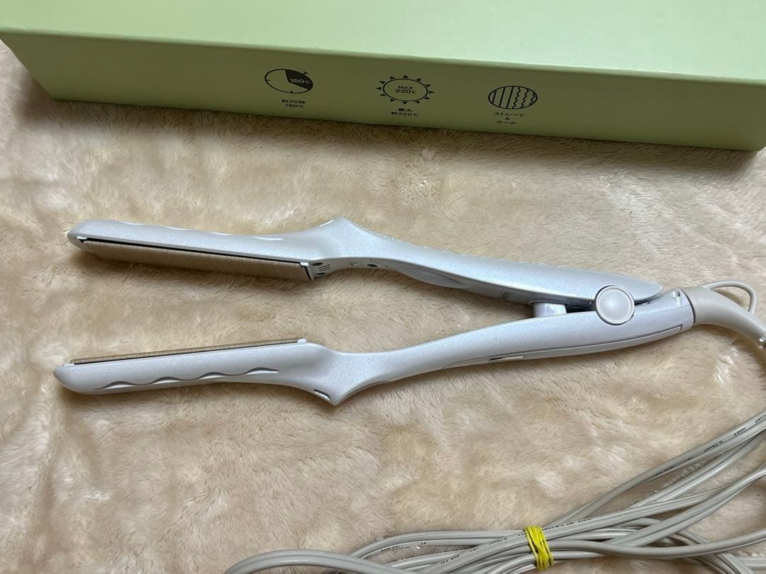 絹女　KINUJO ストレートアイロン