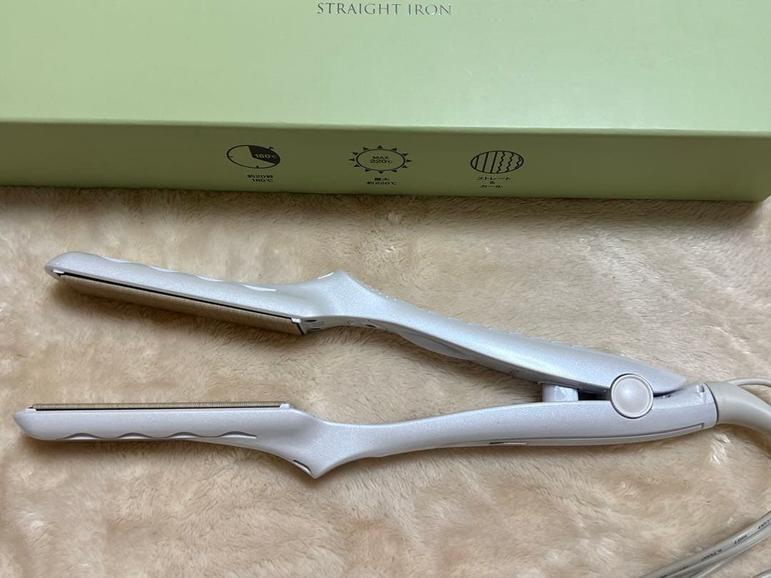絹女　KINUJO ストレートアイロン