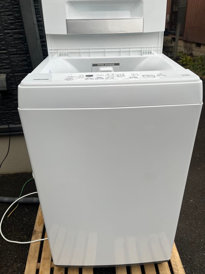 【送料込み】TOSHIBA 洗濯機　AW-45M9(W)
