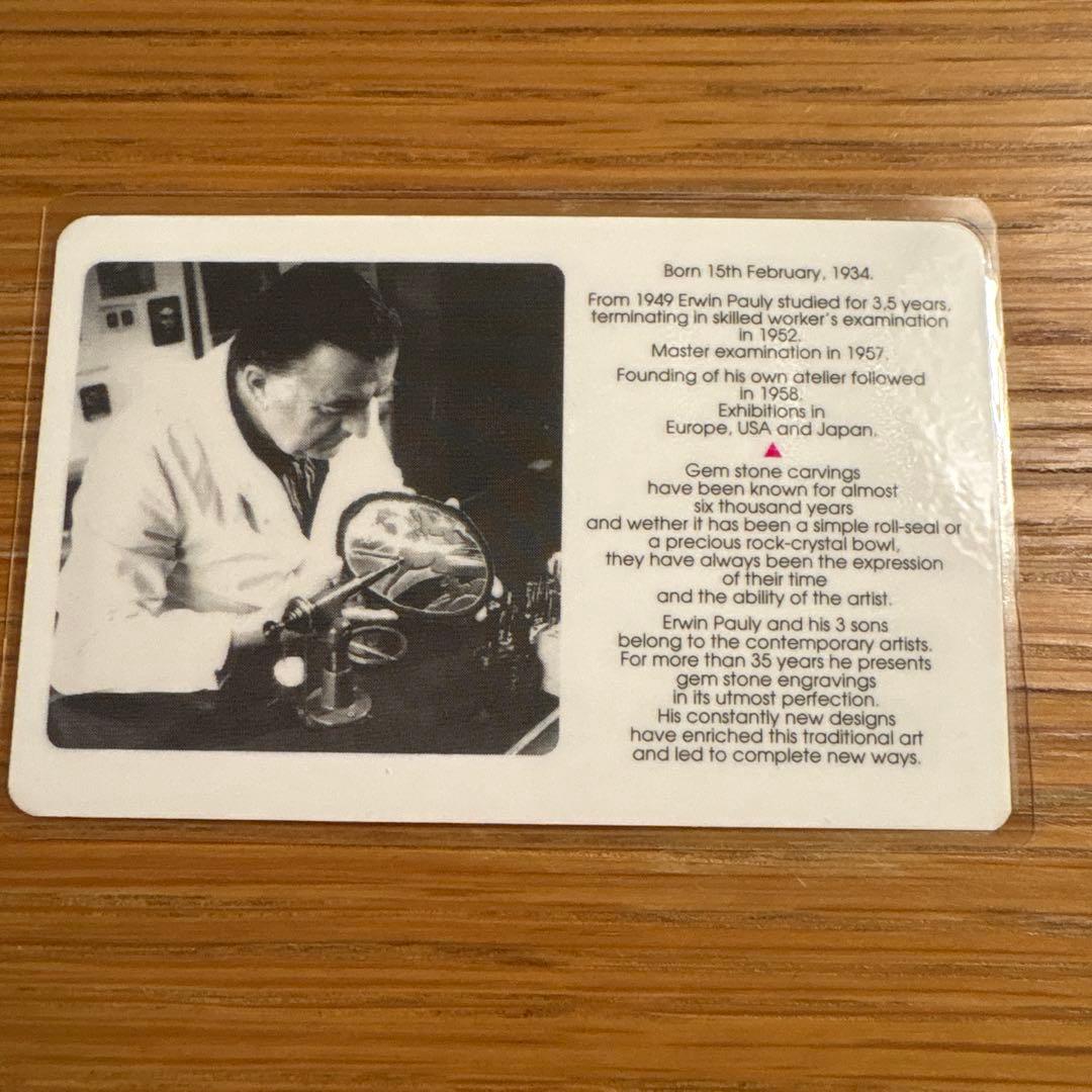 カメオブローチ