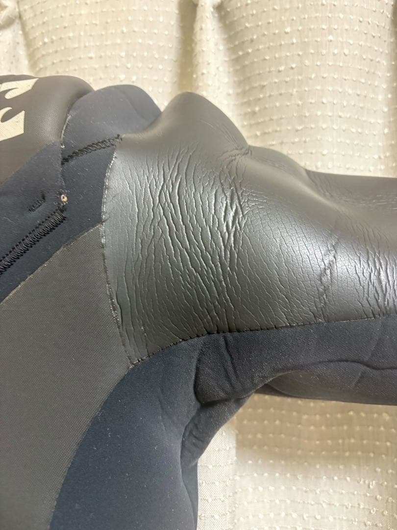 BILABONG(ビラボン)5×3mm セミドライ メンズM相当